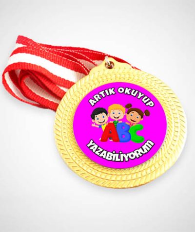 Artık Okuyorum Yazıyorum Madalyası