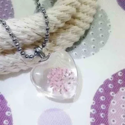 Gerçek Pembe Çiçekli Kolye