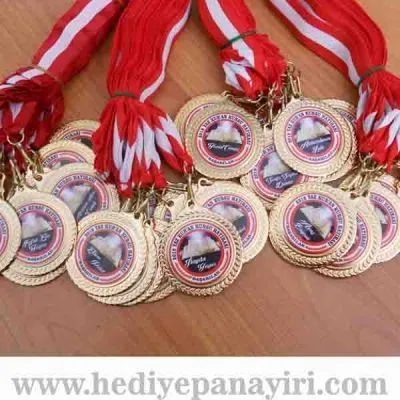 İsimli Kuran Kursu Madalyası